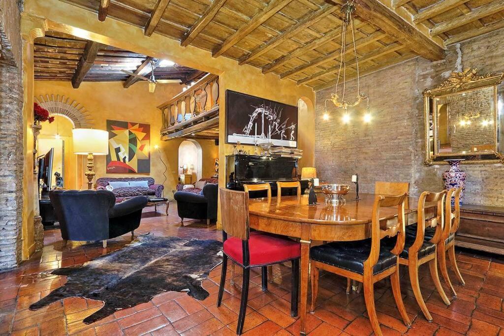 Spectacular Luxury Flat In Trastevere Рим Экстерьер фото